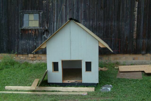 Free dog house plans